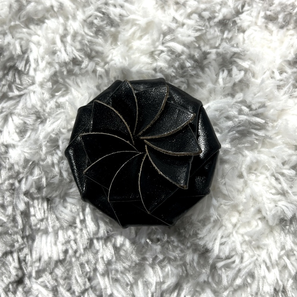 Leather small vintage coin purse
